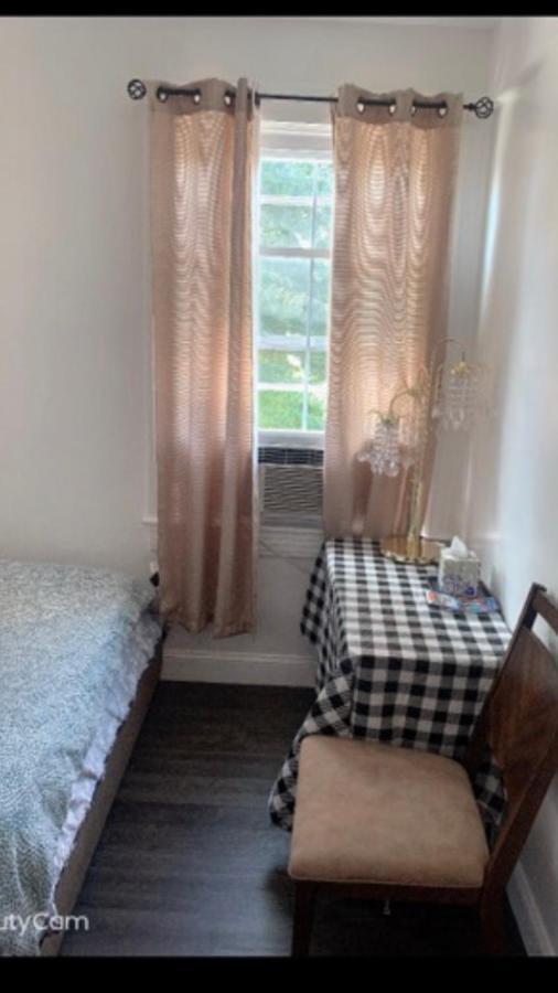 Beautiful Bedroom Next Jhu Baltimore Bagian luar foto